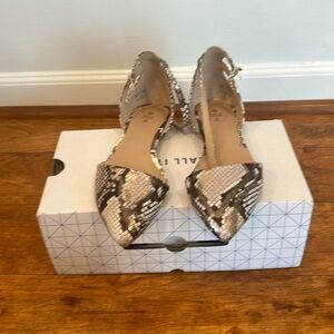 Call It Spring Flats